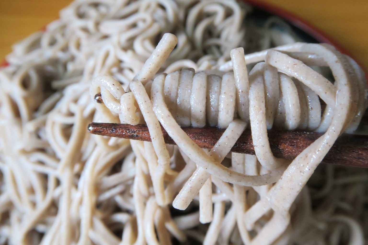13】『そば湯まで美味しい蕎麦 黒』はくばく: ざる蕎麦一筋！